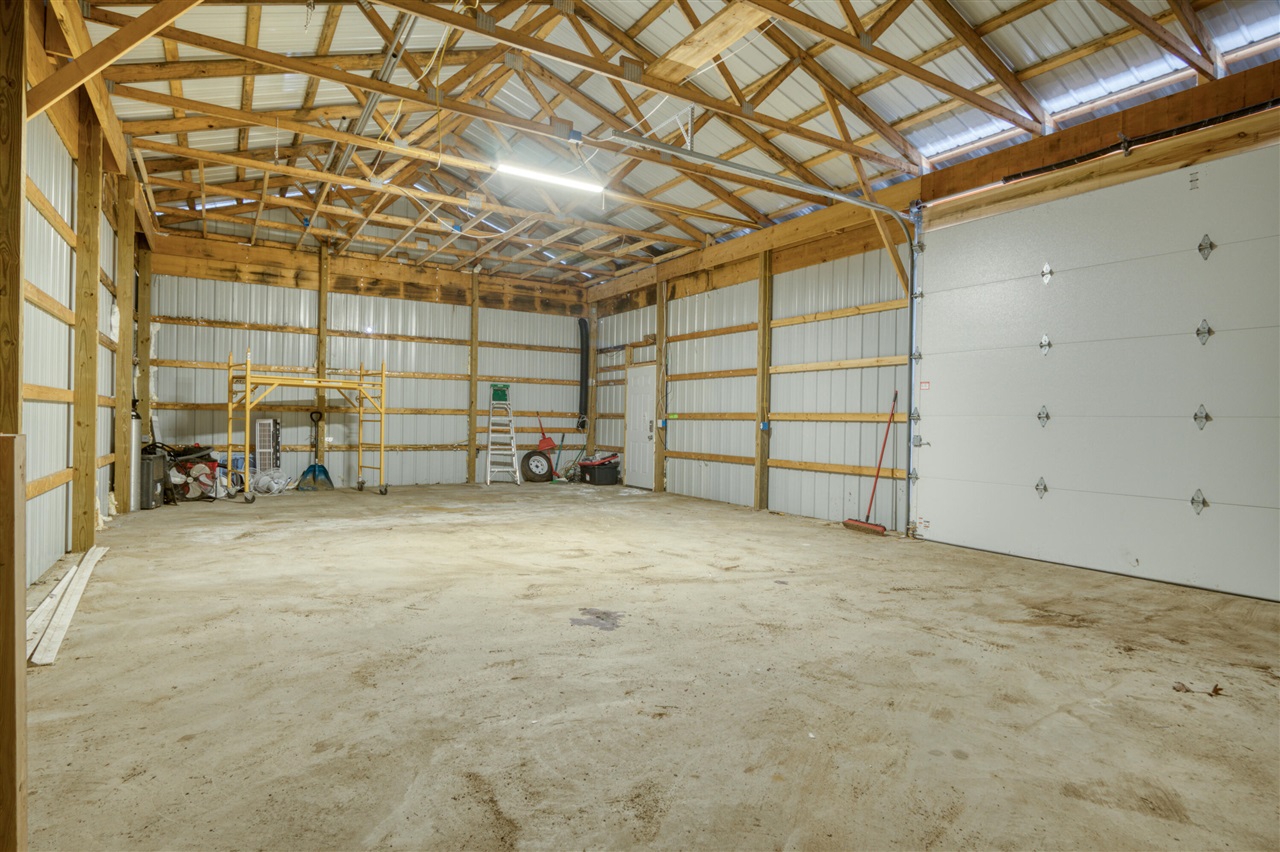 1518 E Wilke Road, Rothbury, MI, 49452-8101