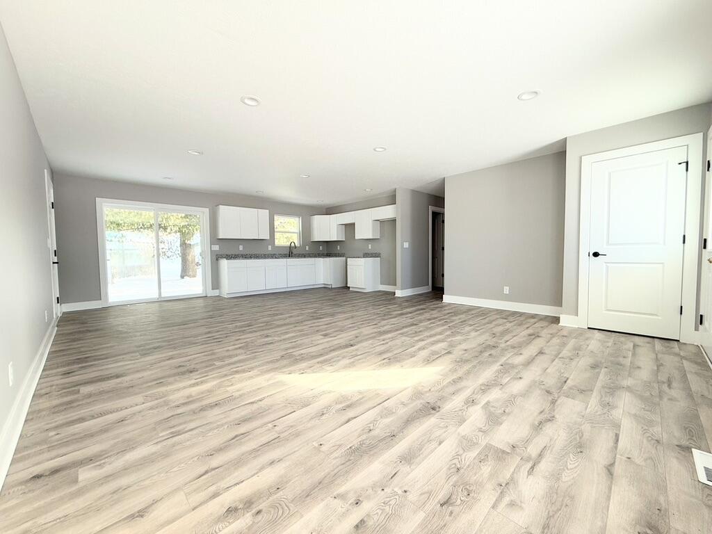 518 S Sullivan Avenue, Fremont, MI, 49412