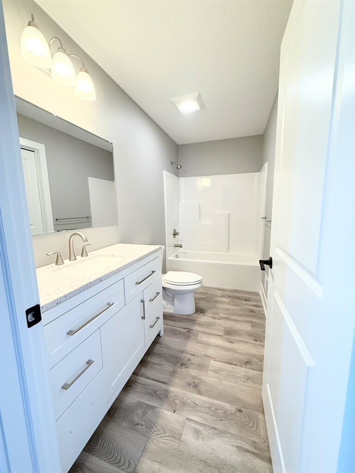 518 S Sullivan Avenue, Fremont, MI, 49412