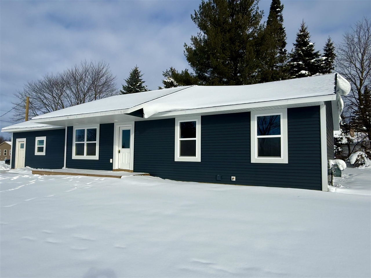 518 S Sullivan Avenue, Fremont, MI, 49412