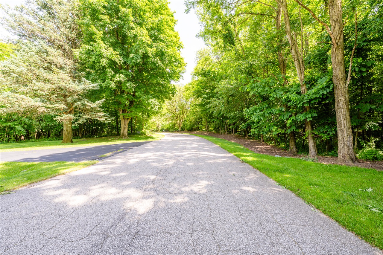 Photo of property for sale at 4172 Pine Wood Drive, Benton Harbor MI 49022-9430