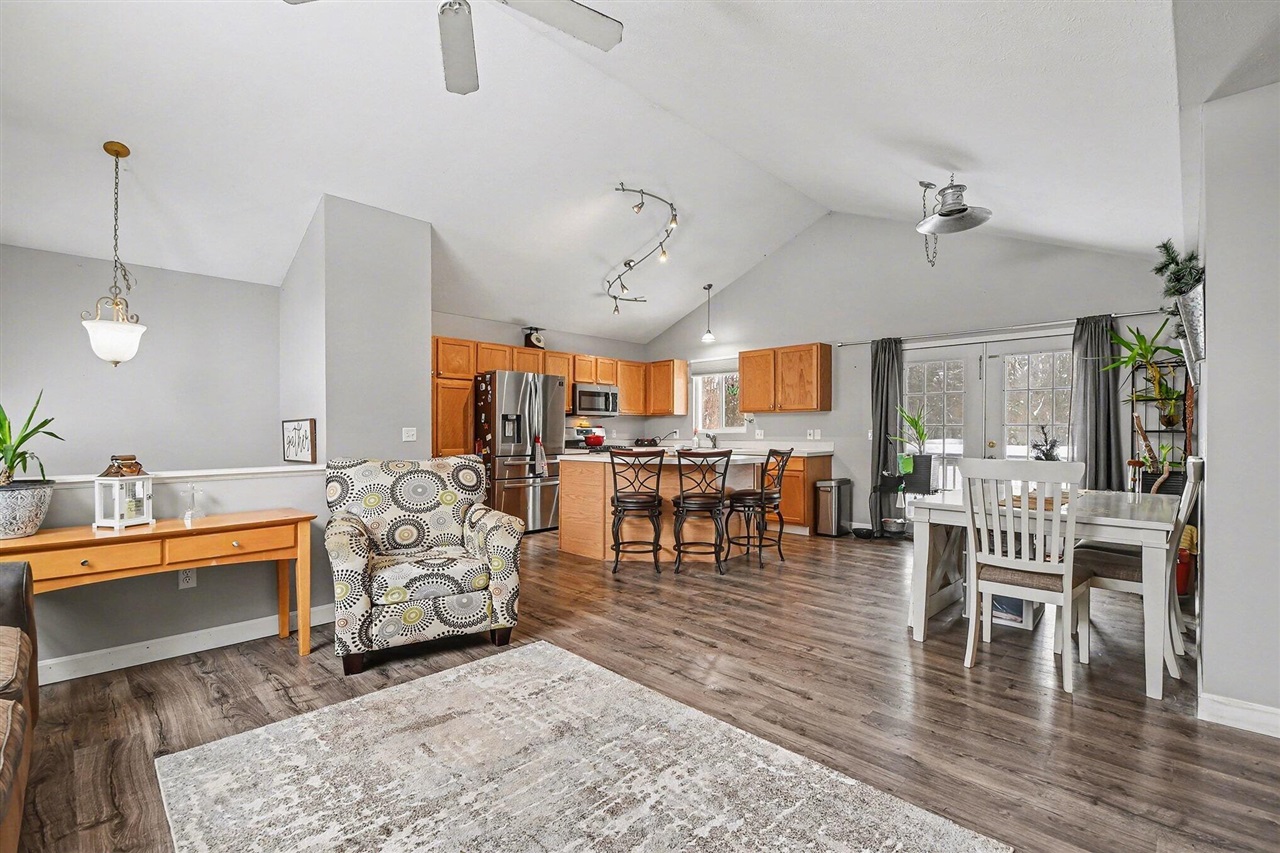 Homes for sale in Lowell, MI | 13940 Rolling Creek Dr, Lowell, MI 49331 | MLS# 70513285