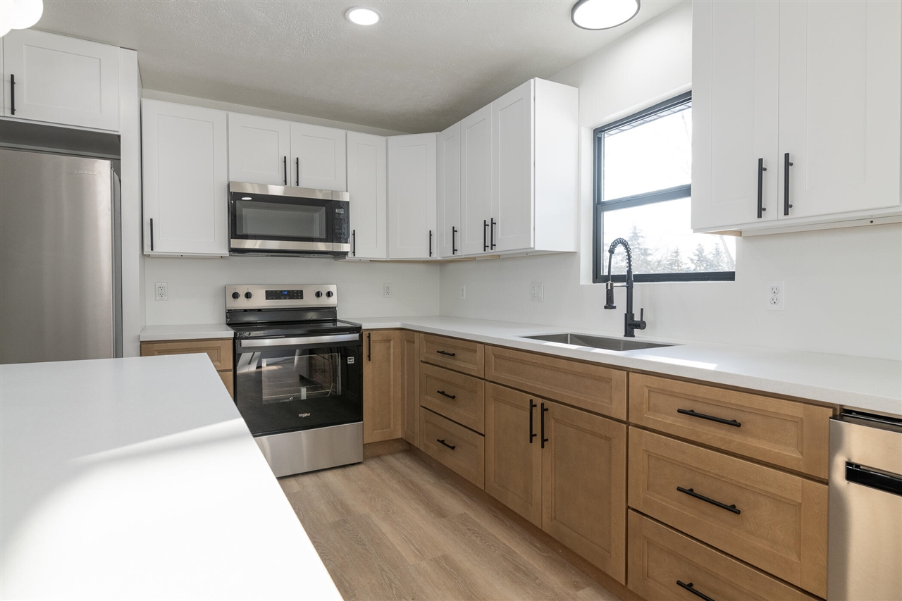 Homes for sale in Edwardsburg, MI | 70908 Elkhart Rd, Edwardsburg, MI 49112 | MLS# 70513299