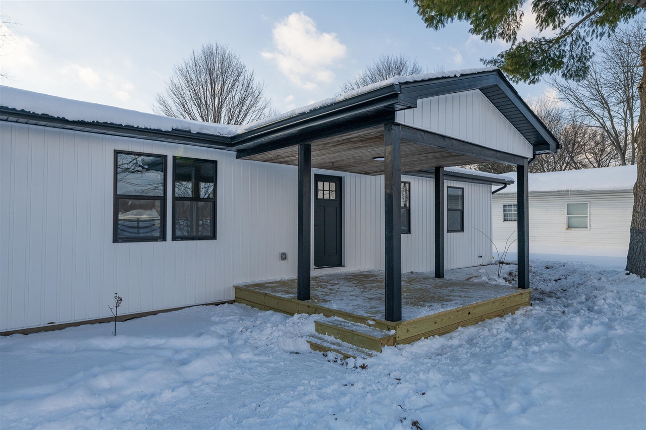 Homes for sale in Edwardsburg, MI | 70908 Elkhart Rd, Edwardsburg, MI 49112 | MLS# 70513299