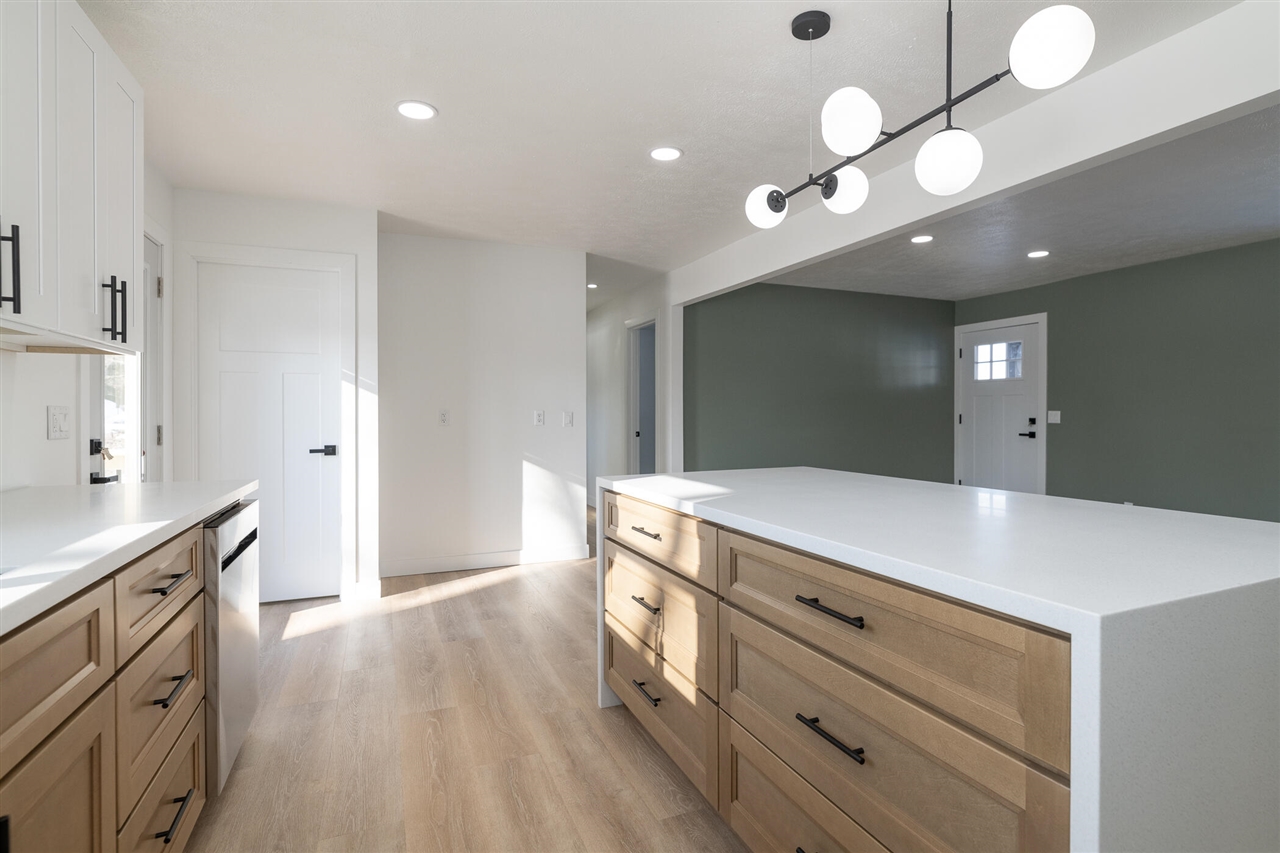 Homes for sale in Edwardsburg, MI | 70908 Elkhart Rd, Edwardsburg, MI 49112 | MLS# 70513299