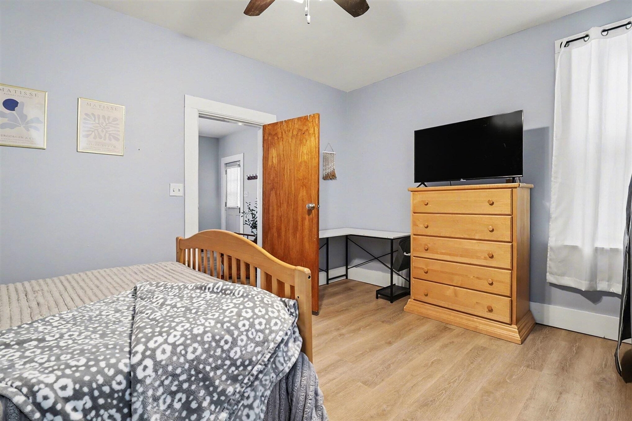 524 Davis Street, Manistee, MI, 49660-1949