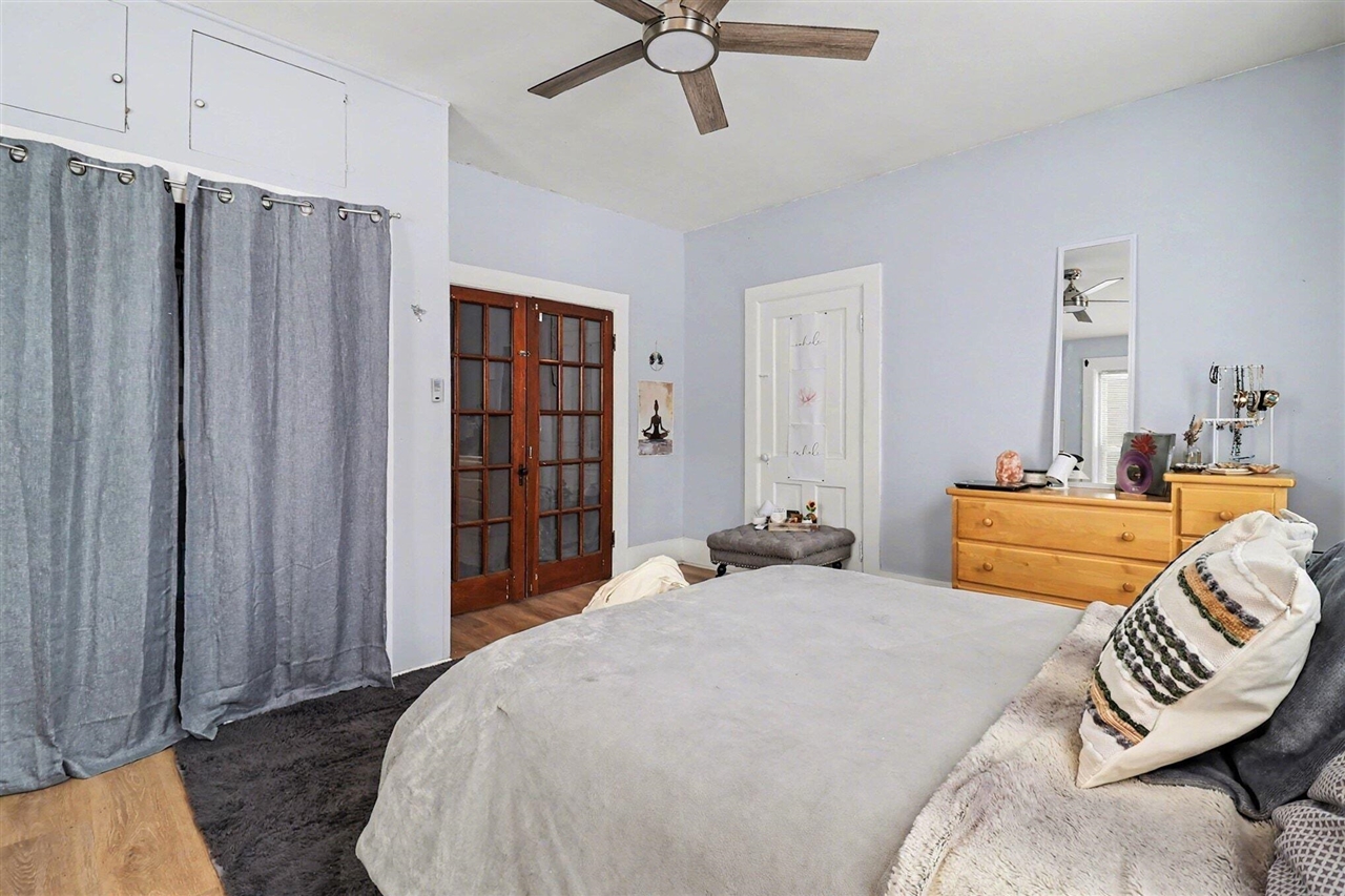 524 Davis Street, Manistee, MI, 49660-1949