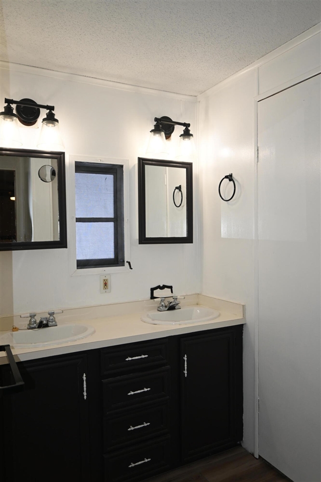 3820 Victorian Lane, Muskegon, MI, 49442-6638