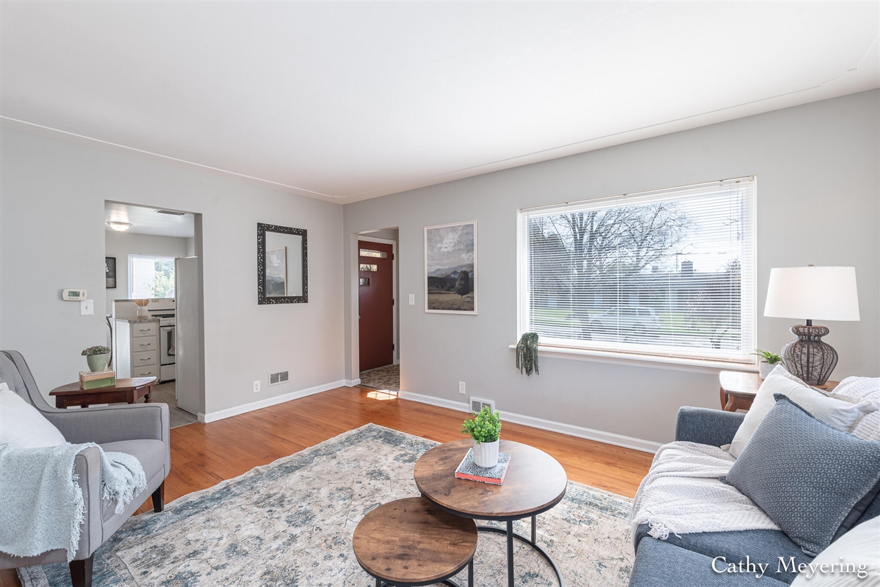 Homes for sale in Grand Rapids, MI | 809 Everglade Dr, Grand Rapids, MI 49507 | MLS# 70513365