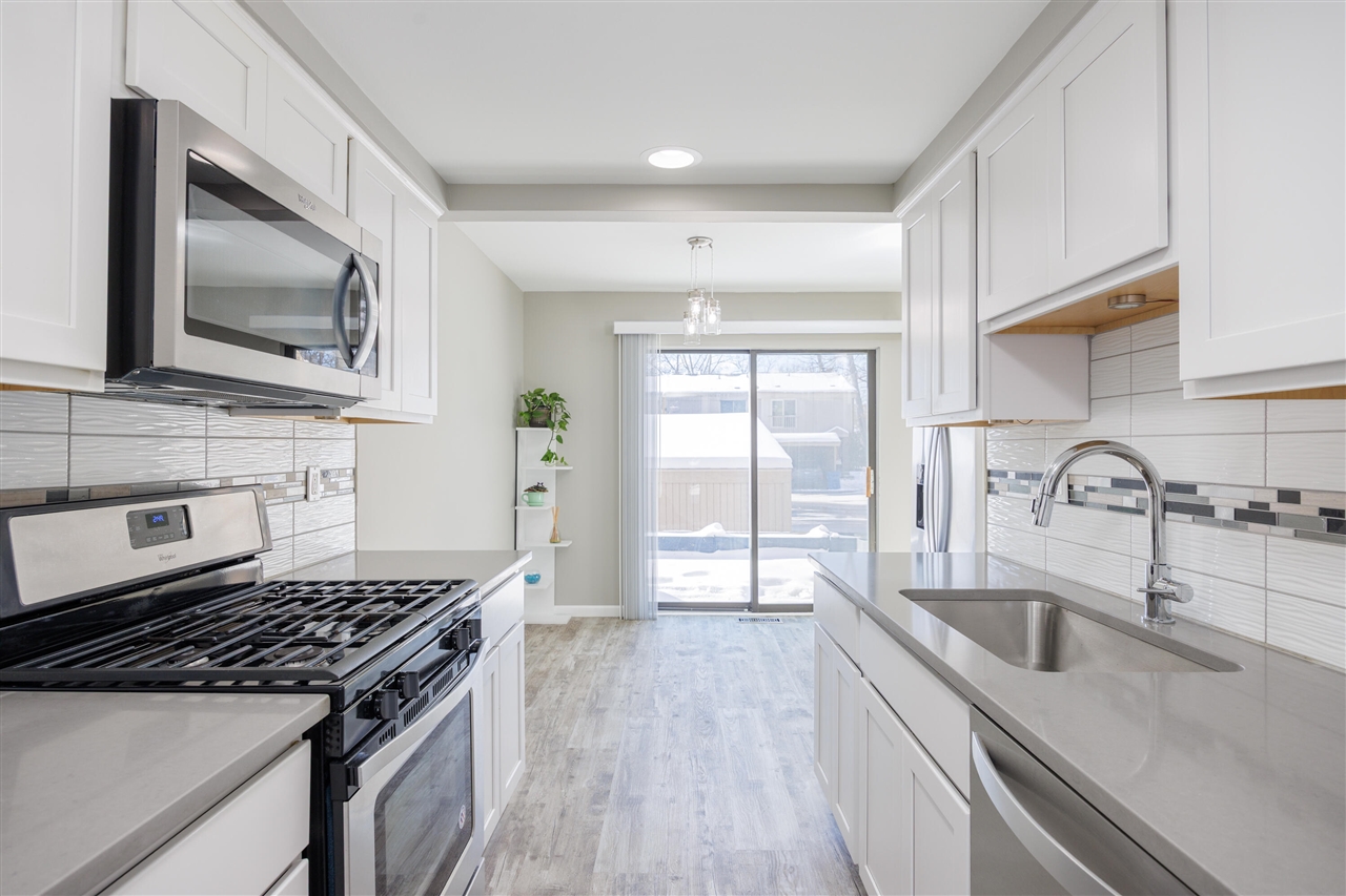 Homes for sale in Rochester Hills, MI | 1468 Oakbrook East Dr, Rochester Hills, MI 48307 | MLS# 70513377