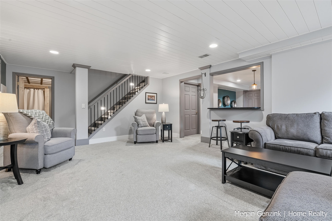 210 Bay Circle Court, Holland, MI, 49424