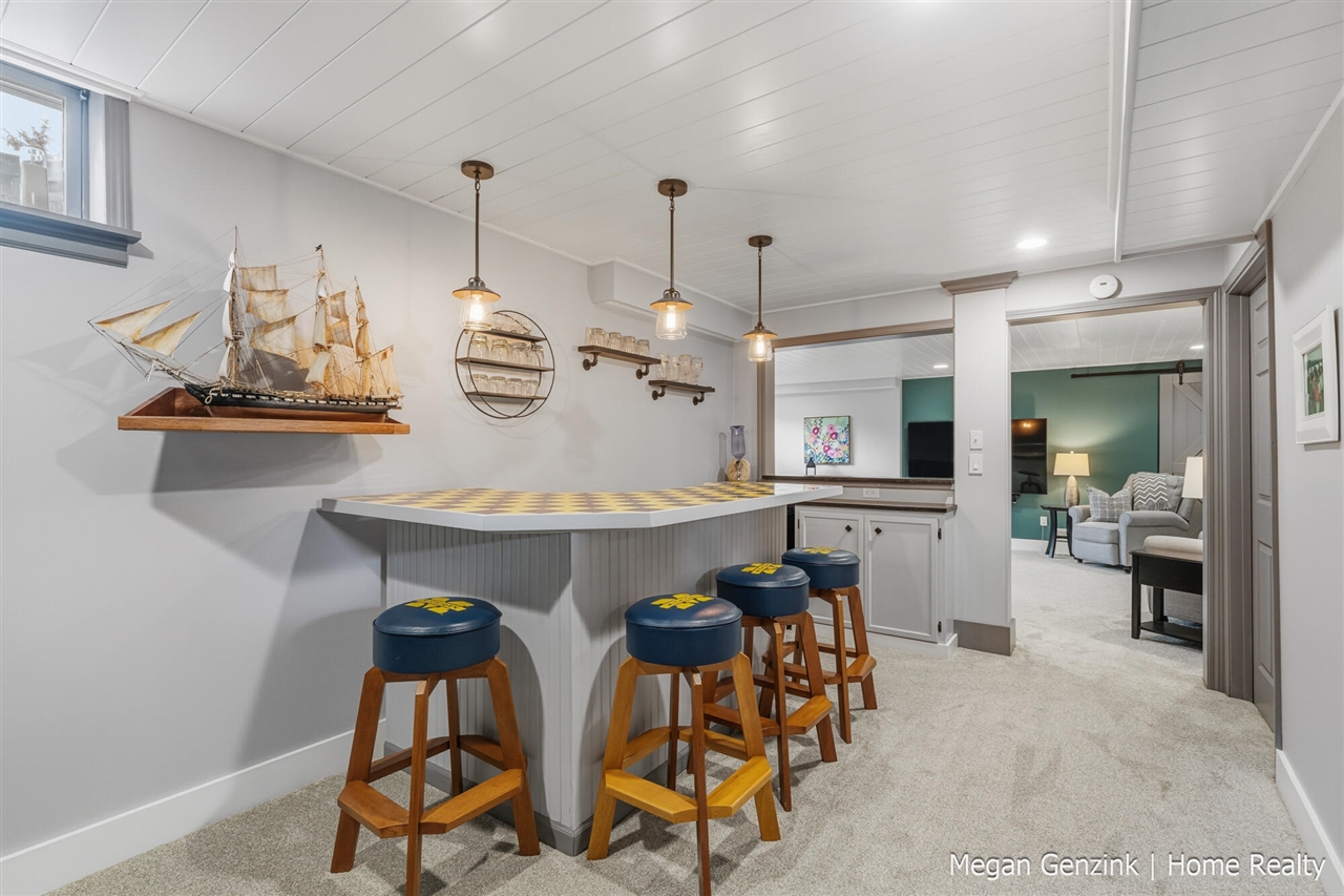 210 Bay Circle Court, Holland, MI, 49424