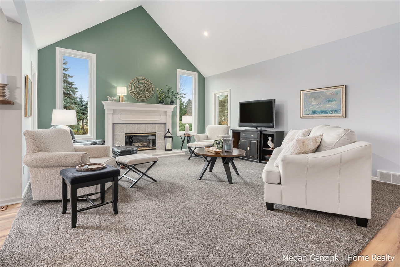 210 Bay Circle Court, Holland, MI, 49424