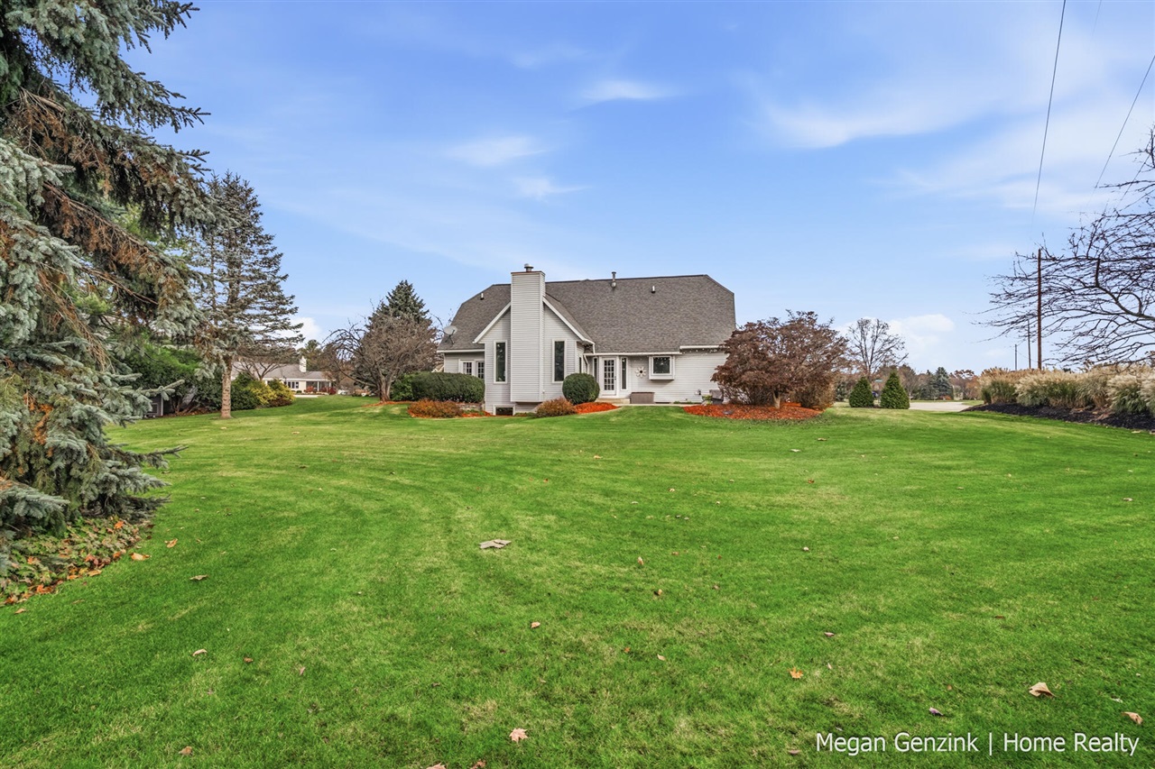 210 Bay Circle Court, Holland, MI, 49424
