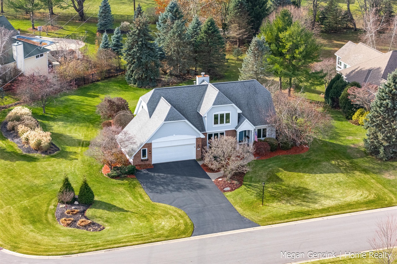 210 Bay Circle Court, Holland, MI, 49424