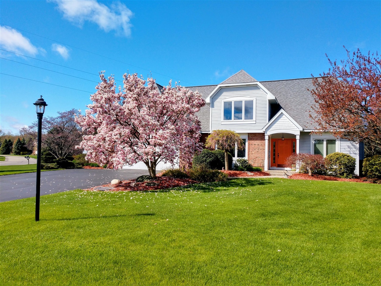 210 Bay Circle Court, Holland, MI, 49424