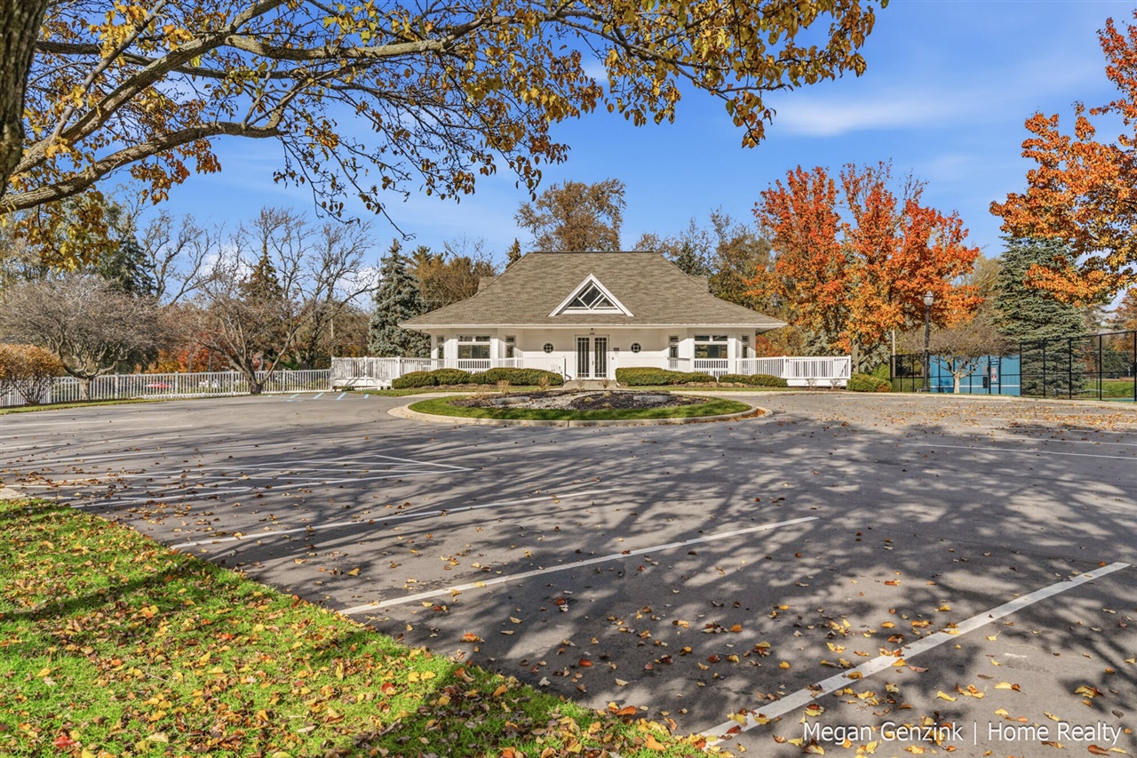 210 Bay Circle Court, Holland, MI, 49424