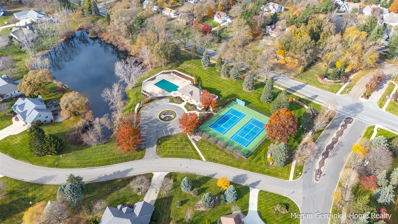 210 Bay Circle Court, Holland, MI, 49424