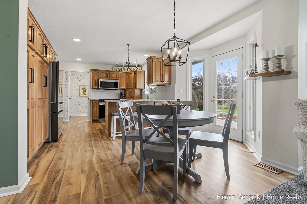 210 Bay Circle Court, Holland, MI, 49424