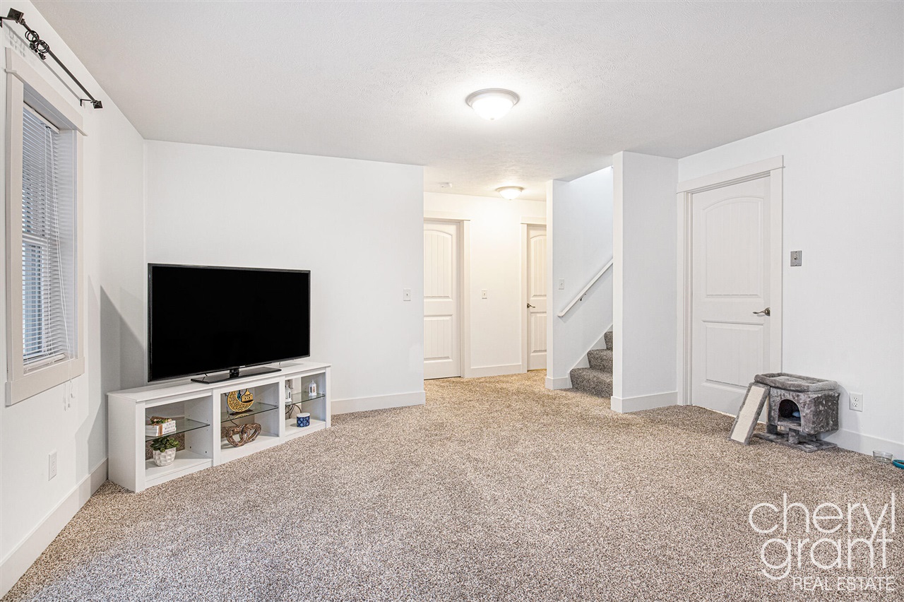 Caledonia, MI, 49316-8510