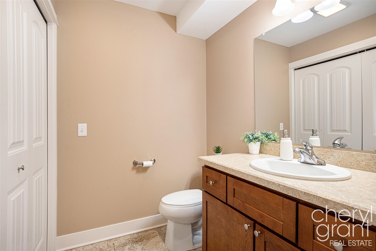 Caledonia, MI, 49316-8510