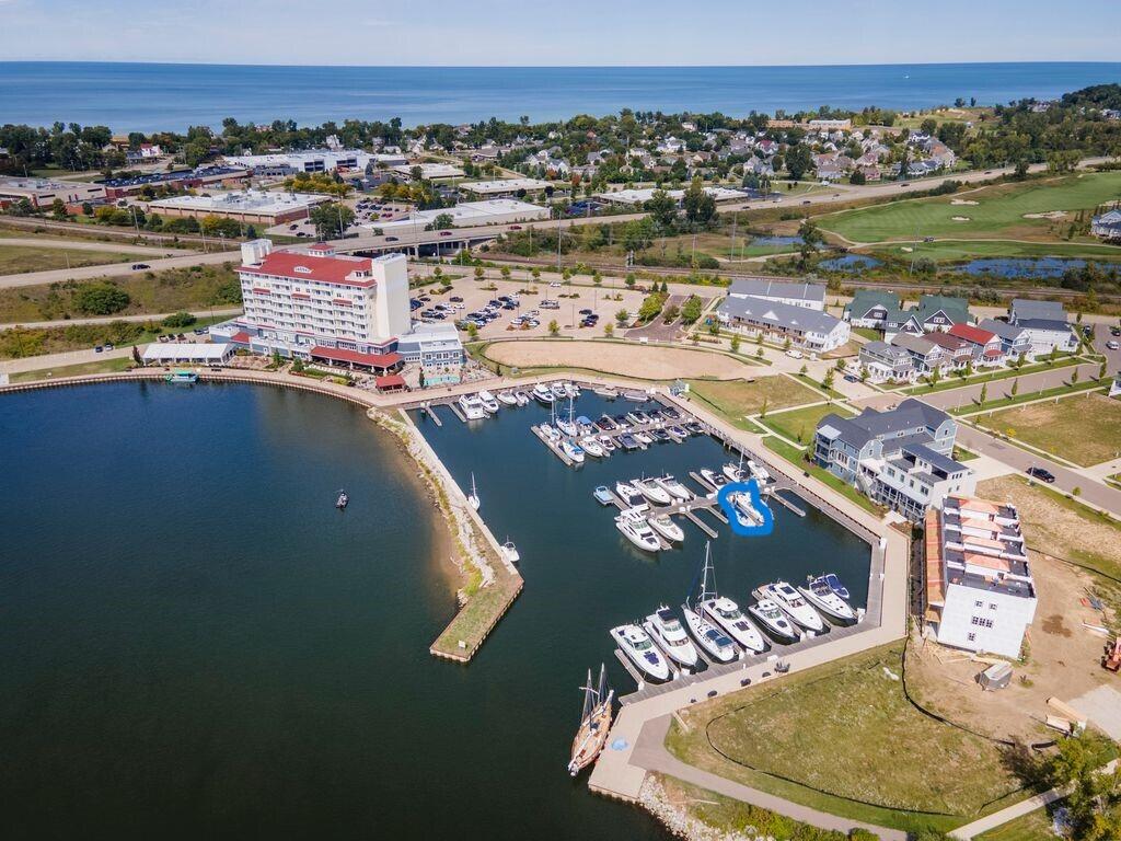 800 Whitwam Drive, Saint Joseph, MI, 49085