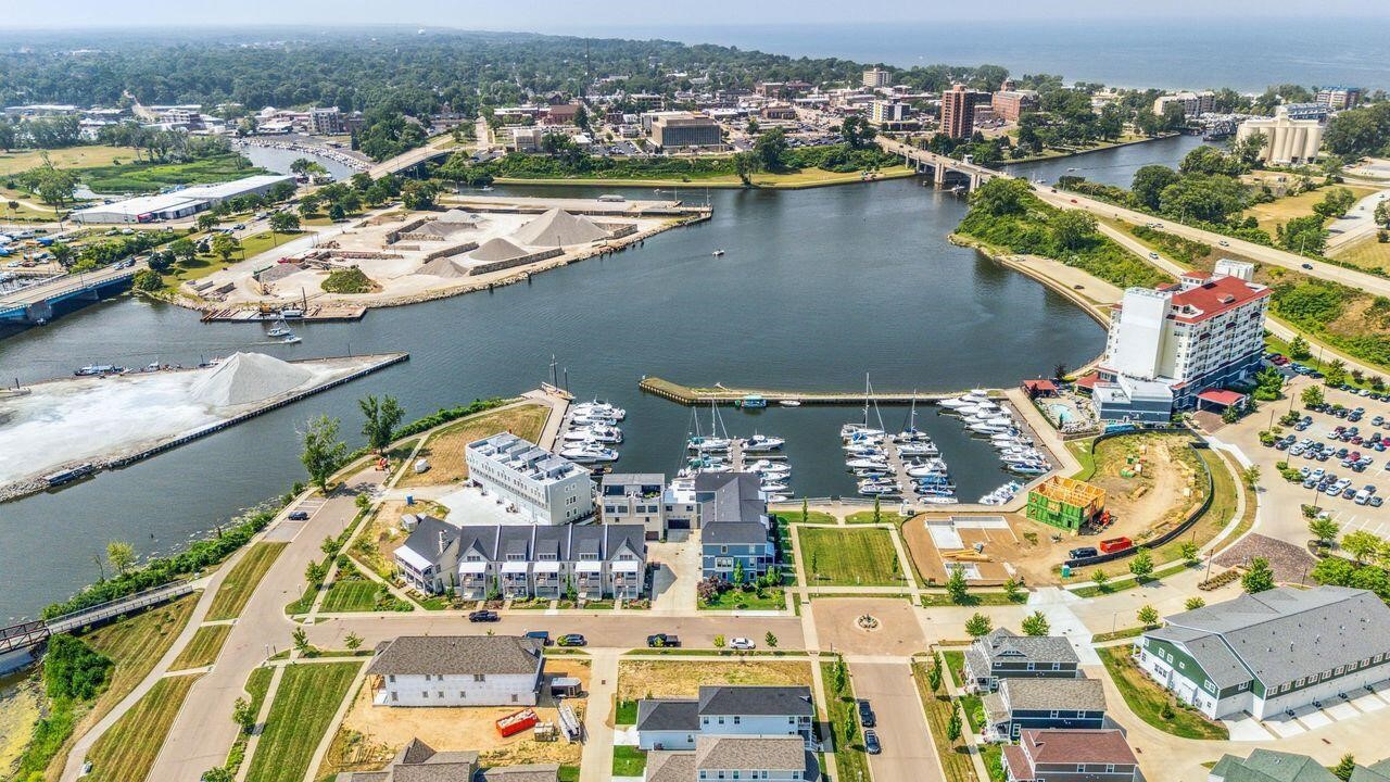 800 Whitwam Drive, Saint Joseph, MI, 49085