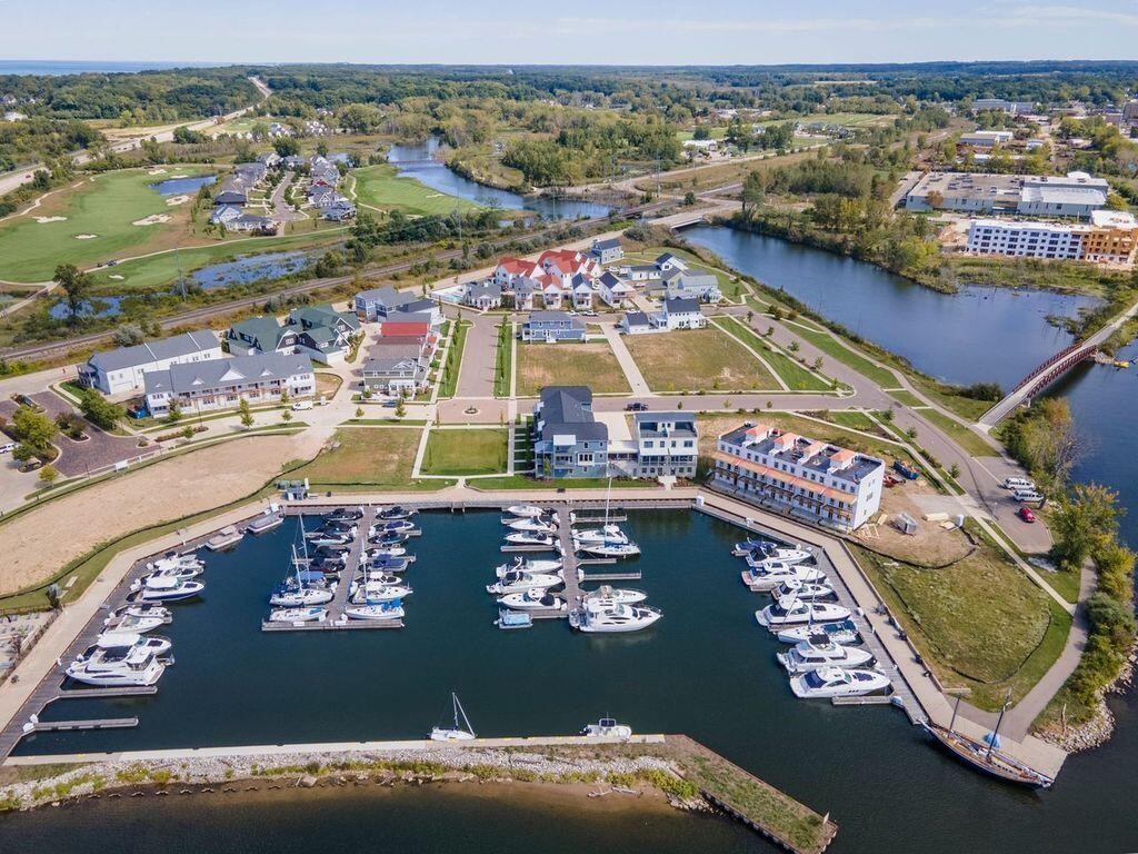 800 Whitwam Drive, Saint Joseph, MI, 49085