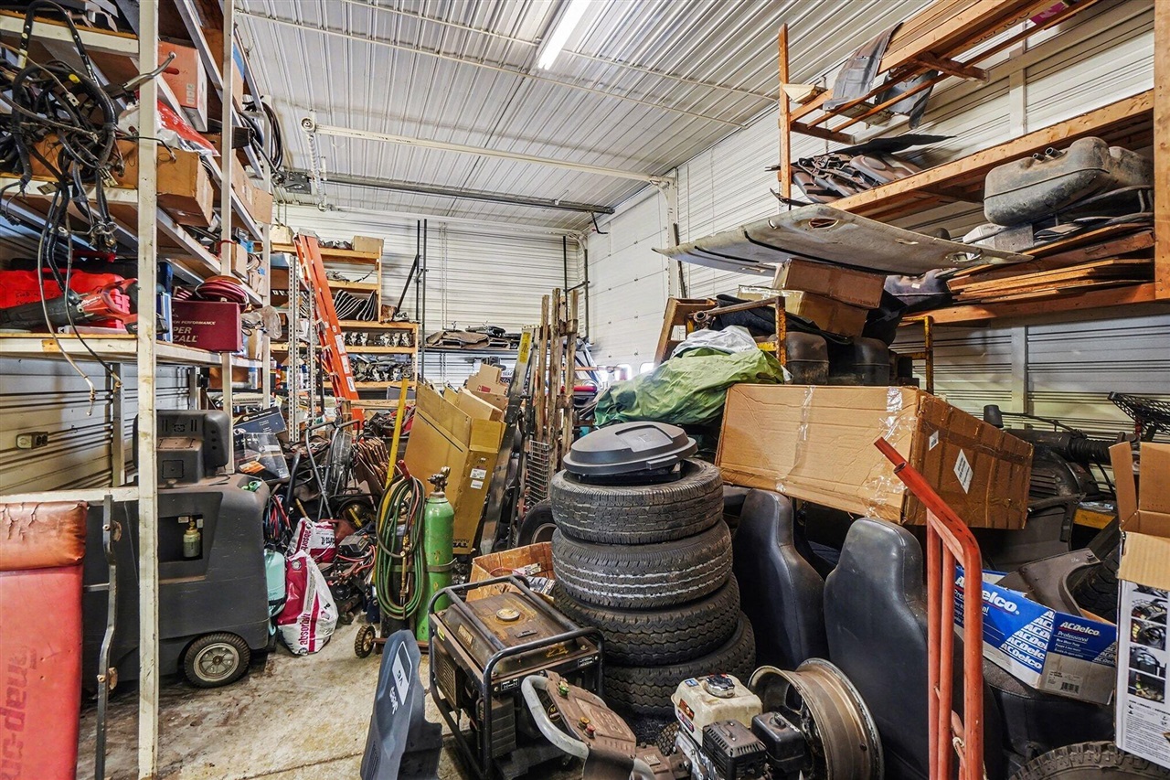 2470 Van Ommen Drive, Holland, MI, 49424-9214