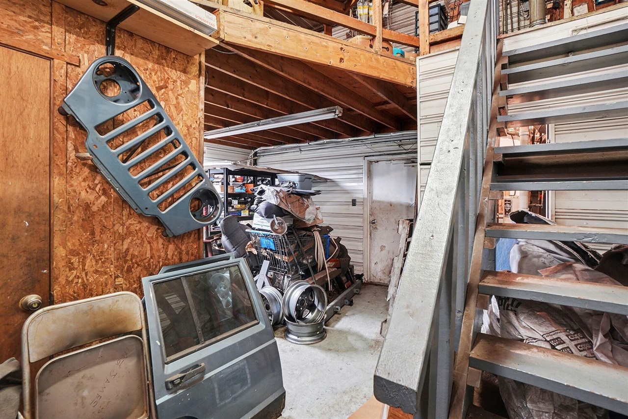 2470 Van Ommen Drive, Holland, MI, 49424-9214