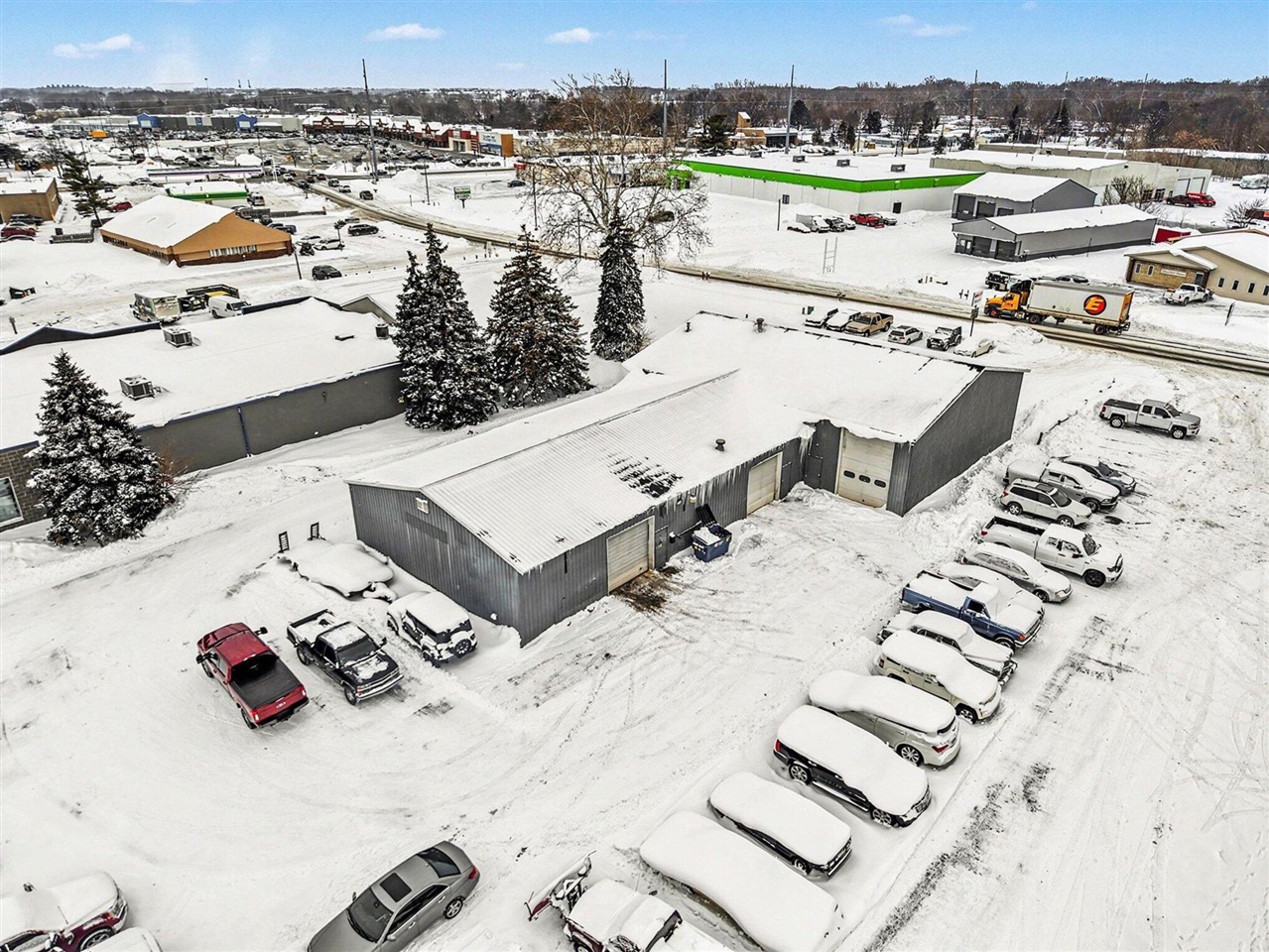 2470 Van Ommen Drive, Holland, MI, 49424-9214