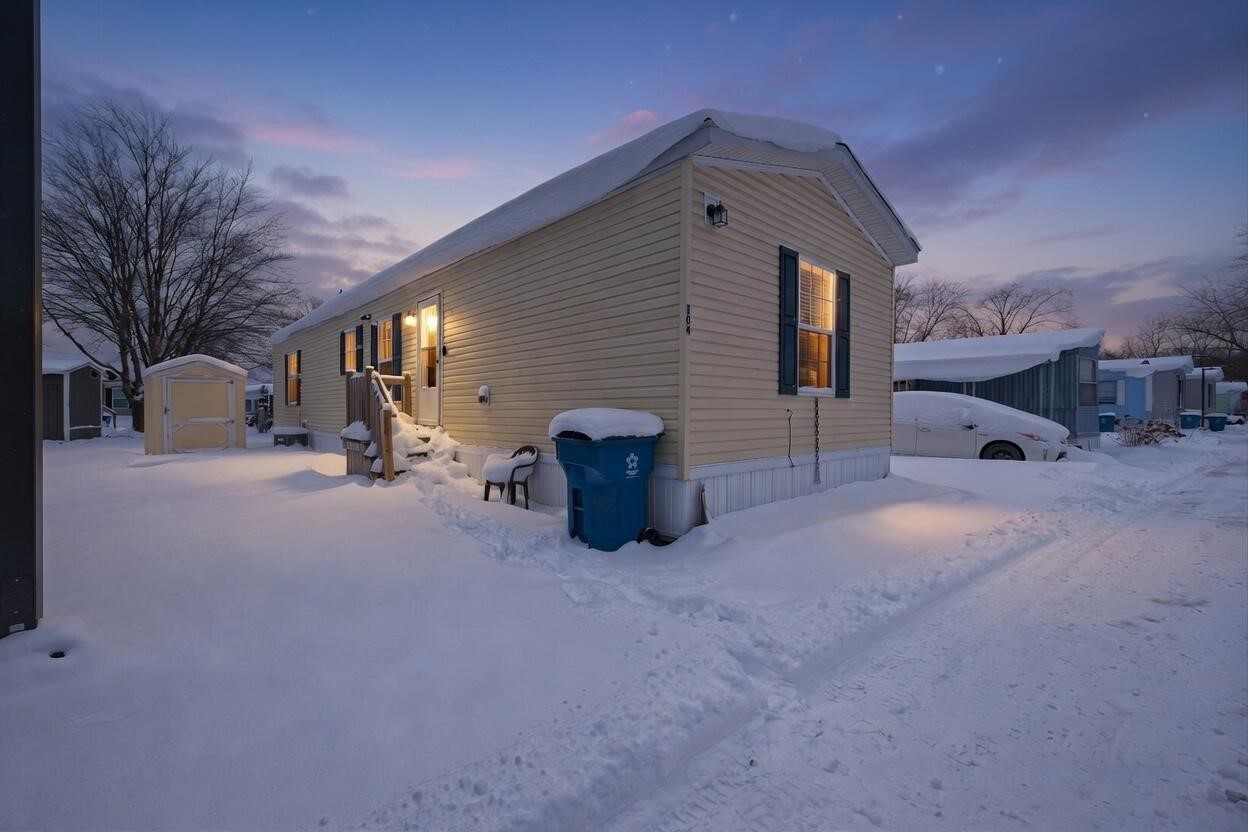 Homes for sale in Holland, MI | 333 E Lakewood Blvd #104, Holland, MI 49424 | MLS# 70513492