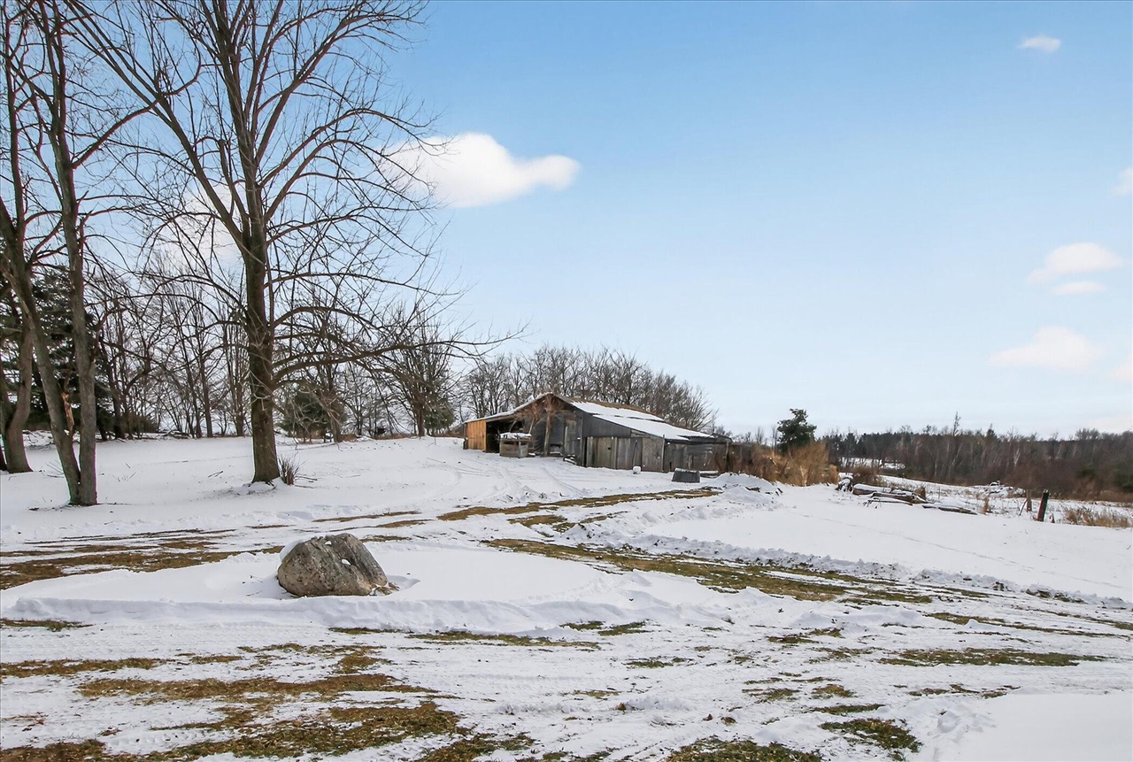 Homes for sale in Remus, MI | 2067 11 Mile Rd, Remus, MI 49340 | MLS# 70513498