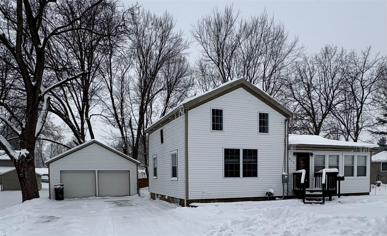 Homes for sale in Vicksburg, MI | 432 E Vine St, Vicksburg, MI 49097 | MLS# 70513499