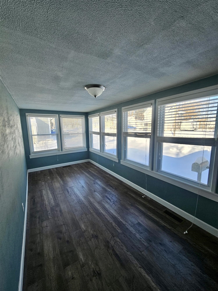 Homes for sale in Vicksburg, MI | 432 E Vine St, Vicksburg, MI 49097 | MLS# 70513499