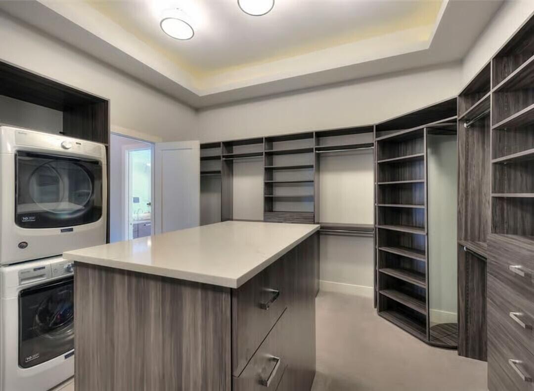 5902 Cherry Hill Road, Ann Arbor, MI, 48105-0800