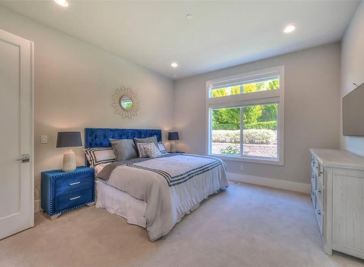 5902 Cherry Hill Road, Ann Arbor, MI, 48105-0800