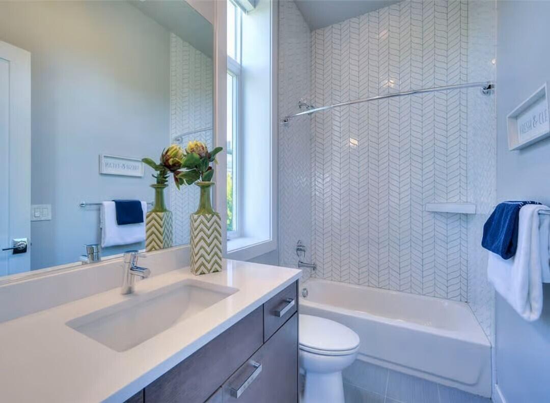 5902 Cherry Hill Road, Ann Arbor, MI, 48105-0800