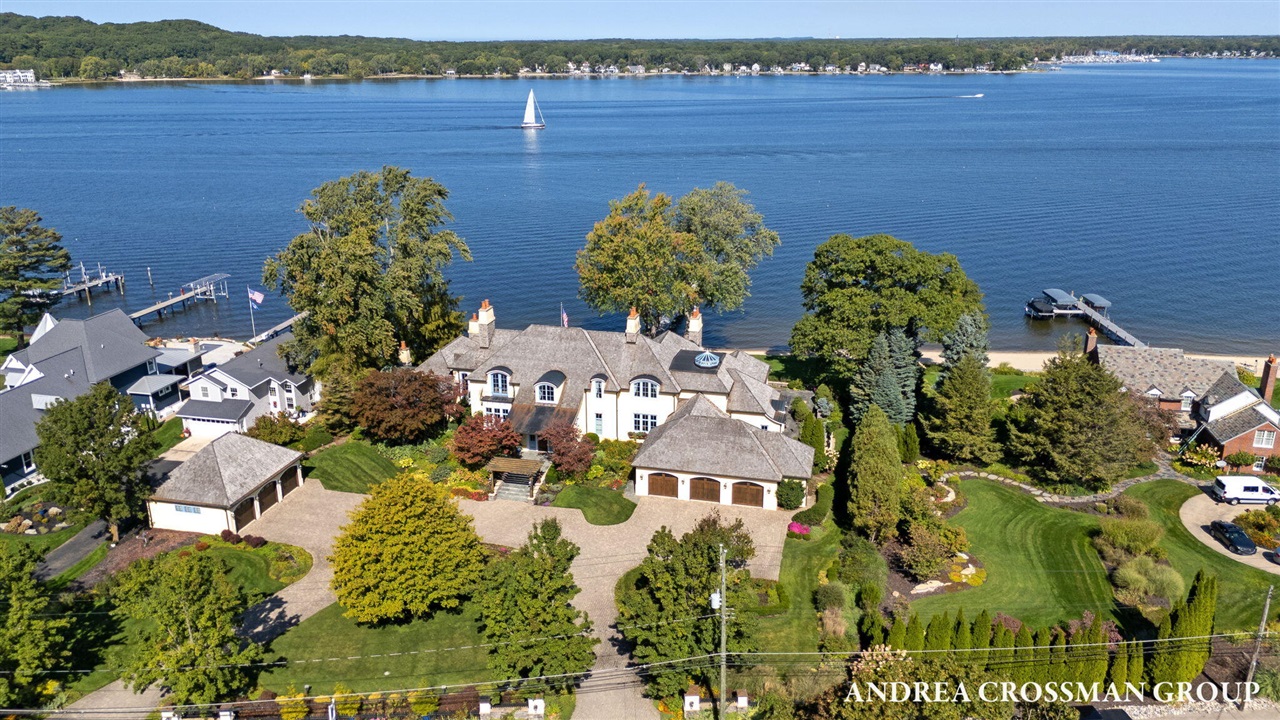 Homes for sale in Holland, MI | 1933 South Shore Dr, Holland, MI 49423 | MLS# 70513512