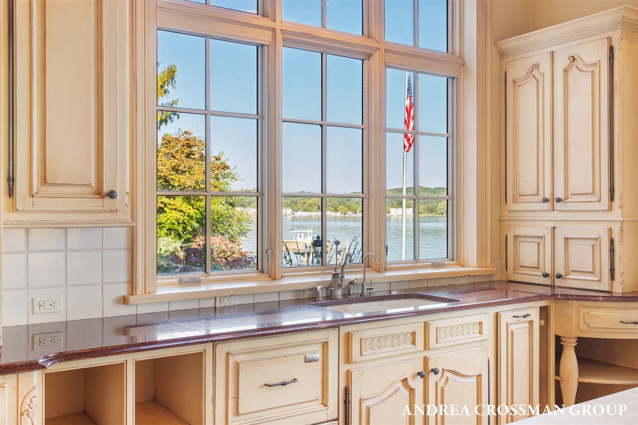 1933 South Shore Drive, Holland, MI, 49423