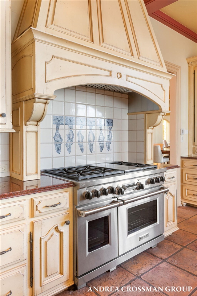 1933 South Shore Drive, Holland, MI, 49423