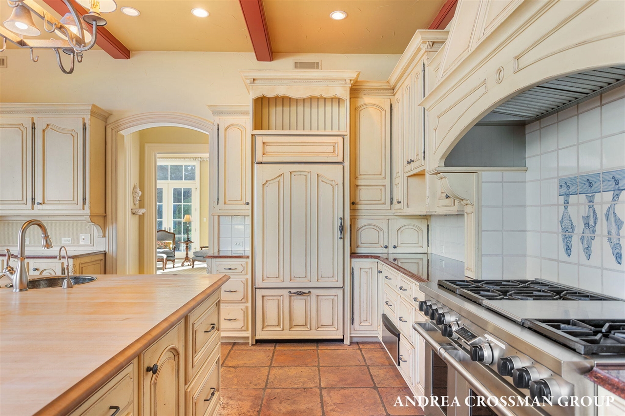 1933 South Shore Drive, Holland, MI, 49423