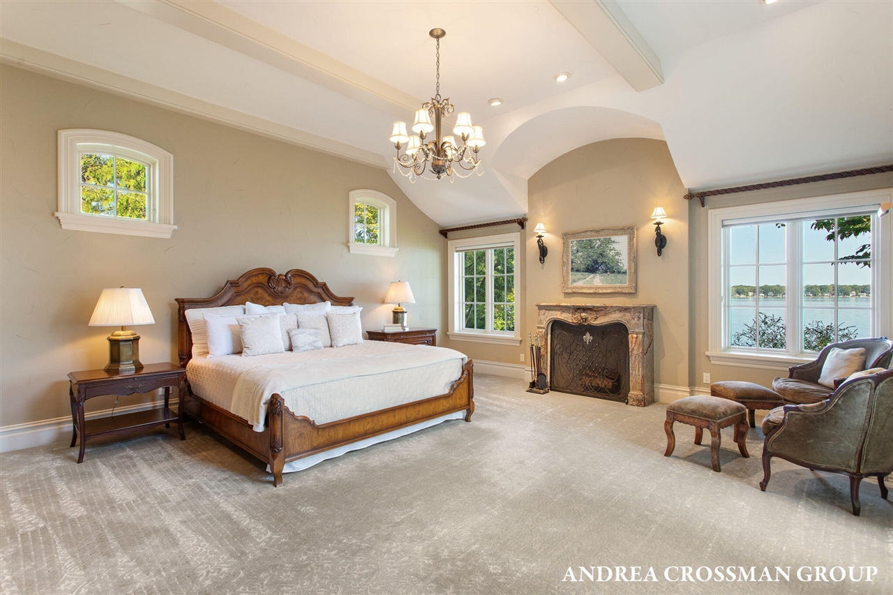 1933 South Shore Drive, Holland, MI, 49423