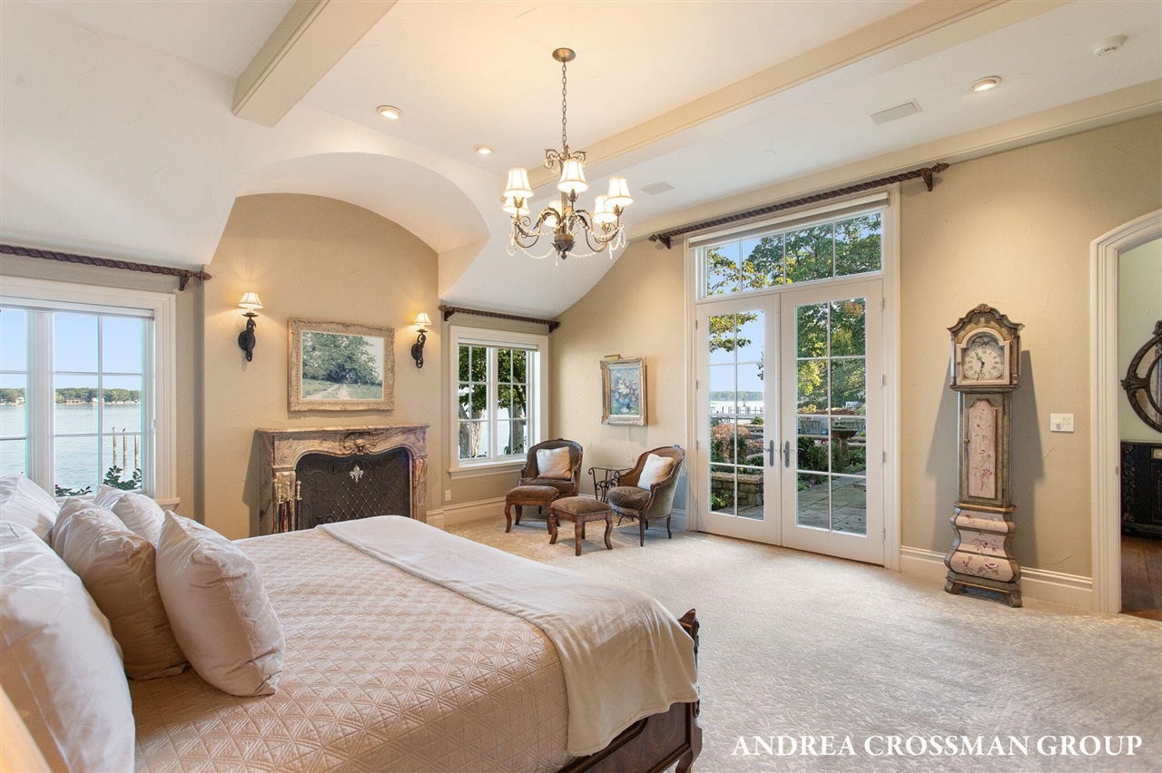 1933 South Shore Drive, Holland, MI, 49423