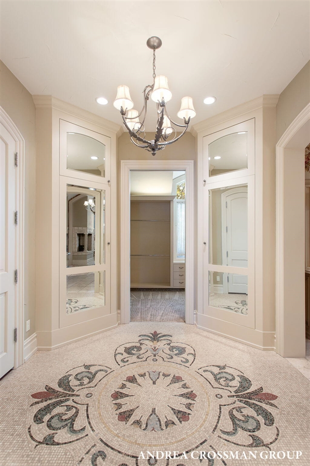 1933 South Shore Drive, Holland, MI, 49423