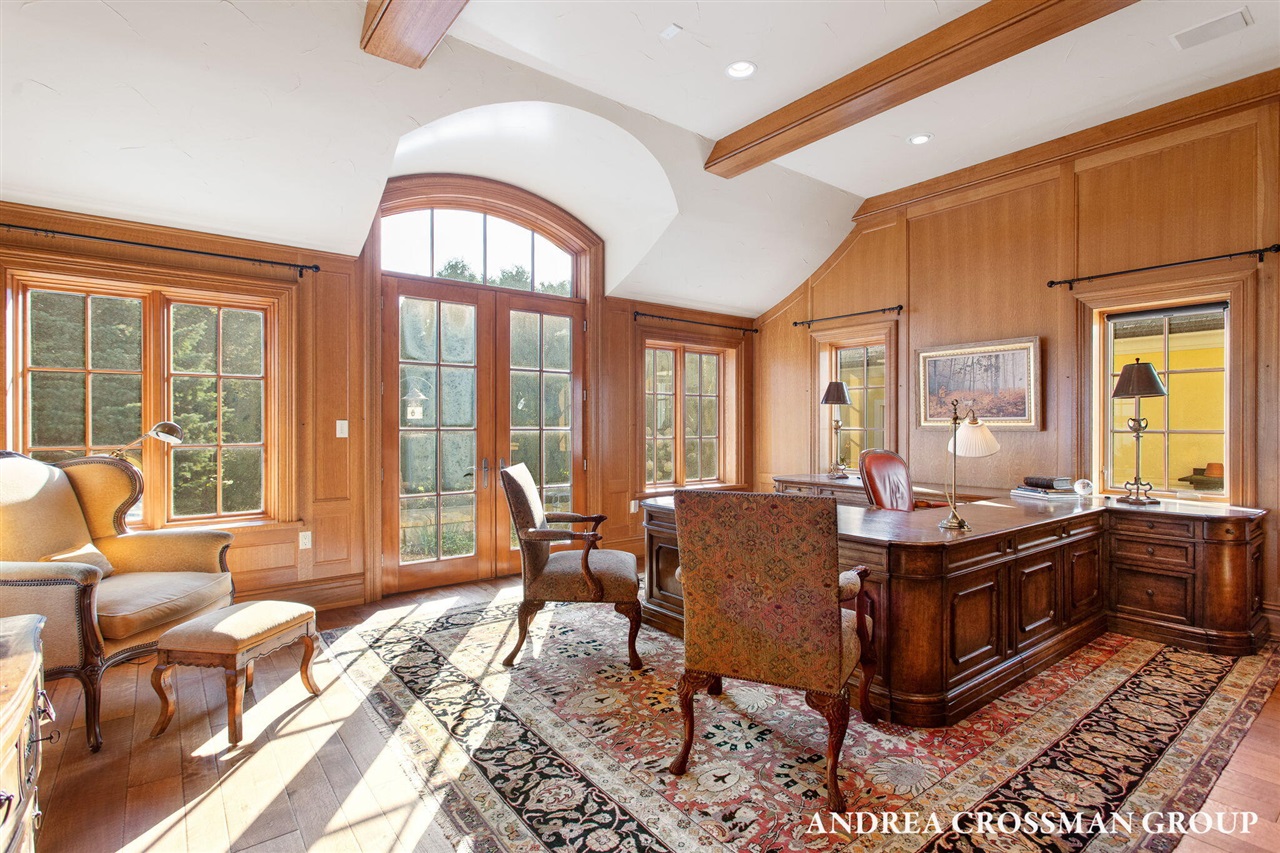 1933 South Shore Drive, Holland, MI, 49423