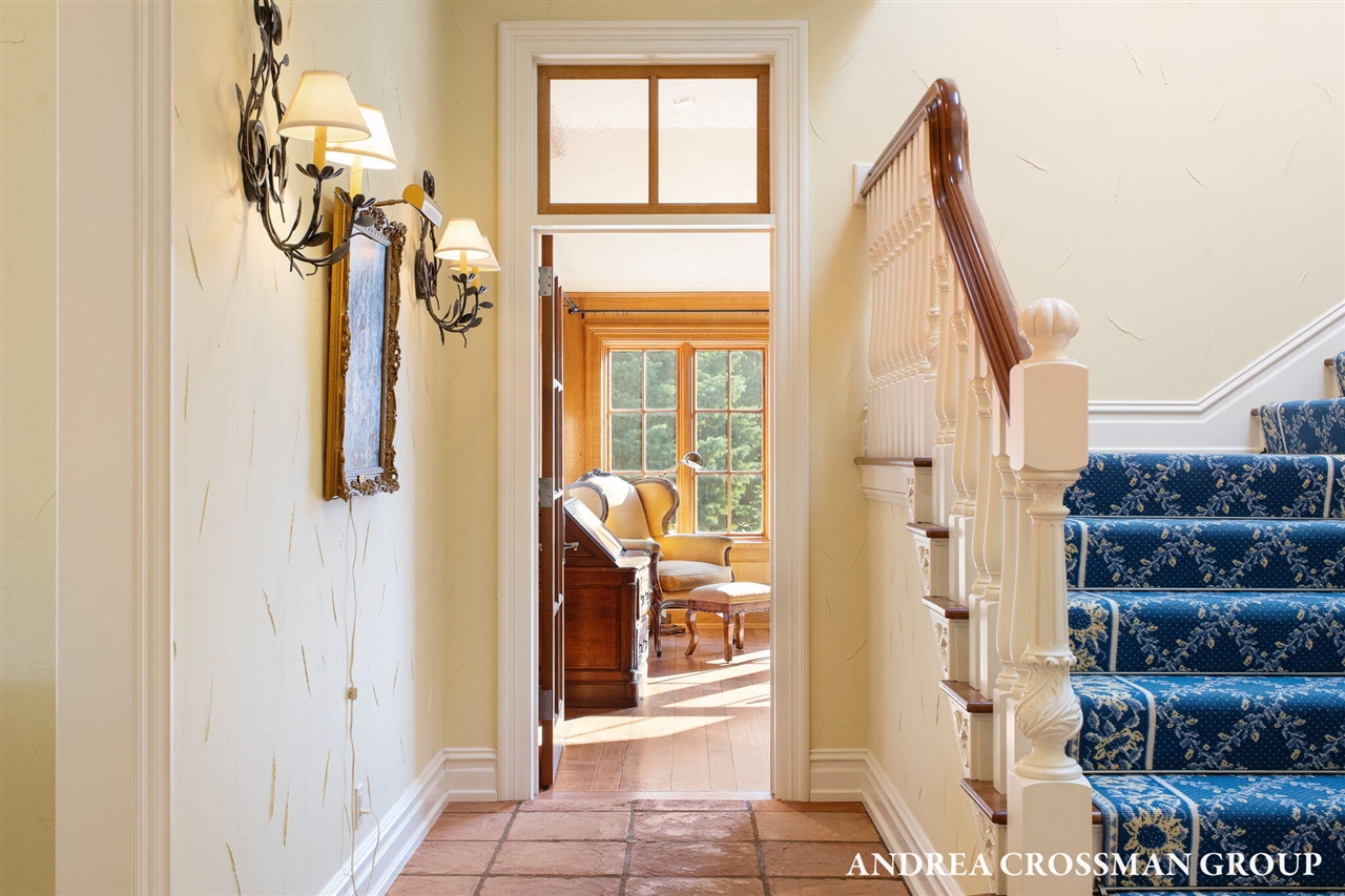 1933 South Shore Drive, Holland, MI, 49423