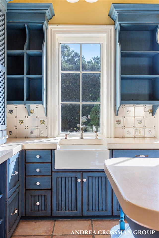 1933 South Shore Drive, Holland, MI, 49423