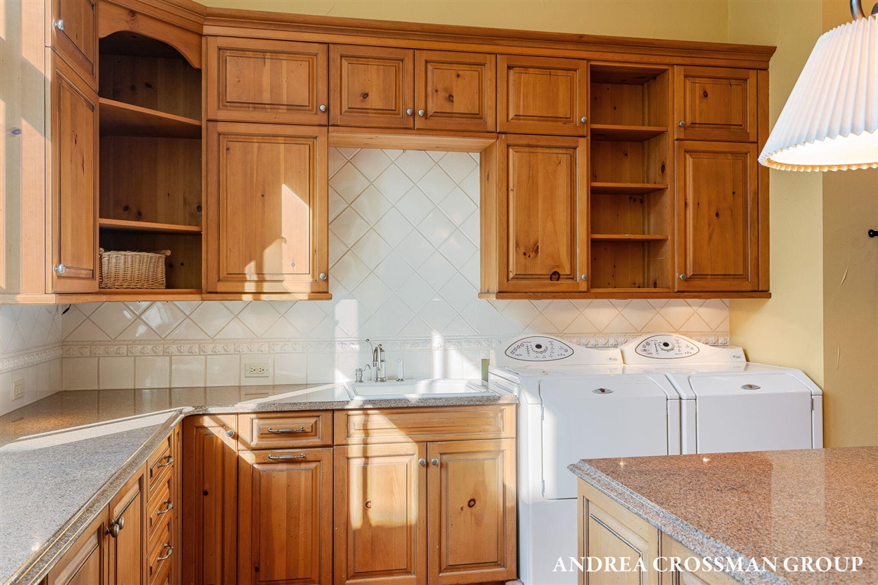 1933 South Shore Drive, Holland, MI, 49423