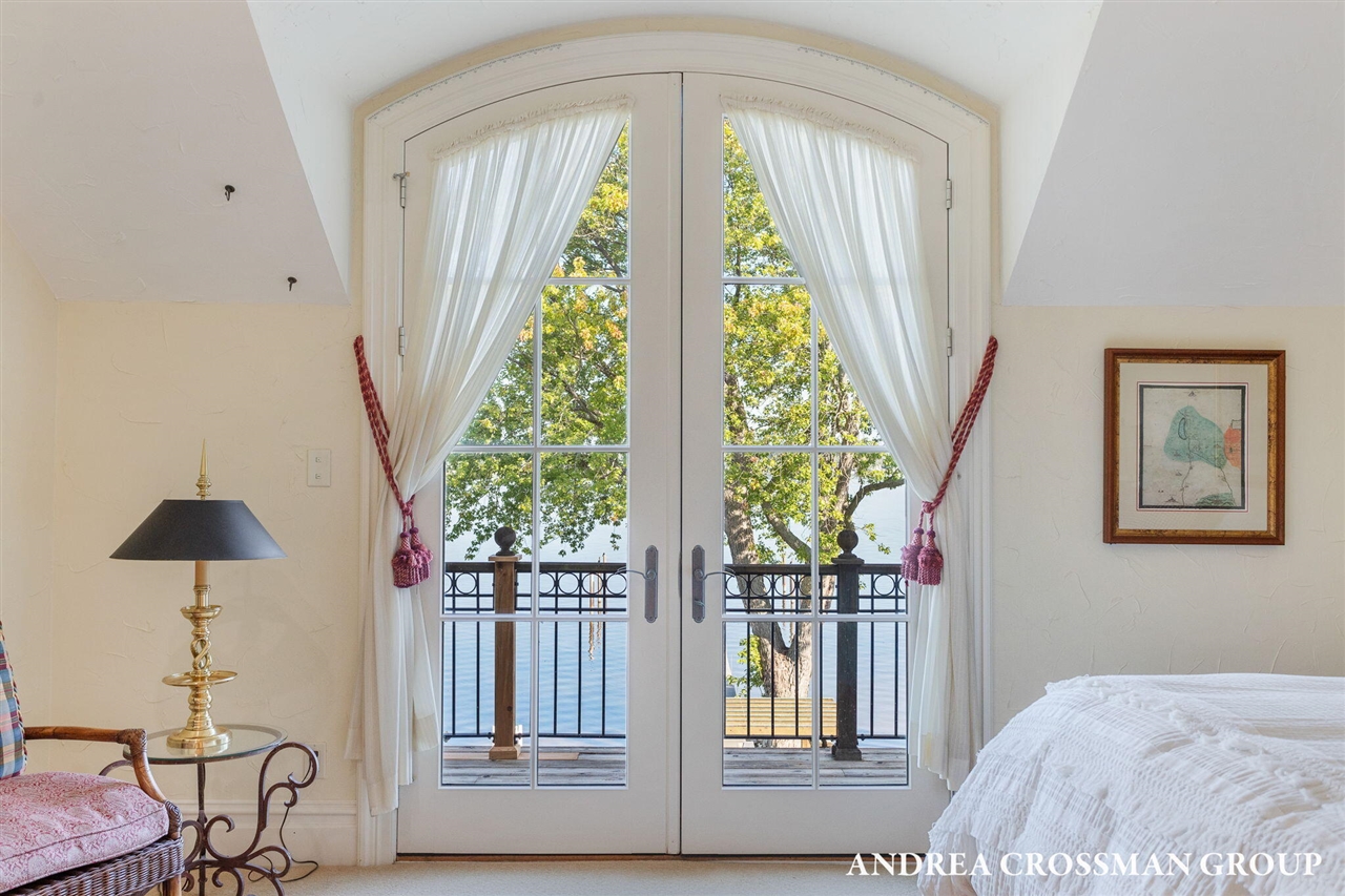 1933 South Shore Drive, Holland, MI, 49423